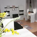 Διαμέρισμα In With Terrace, Air Conditioning, Wi-fi *