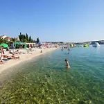 Διαμέρισμα In With Terrace, Air Conditioning, Wi-fi Τρογκίρ