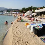 In With Terrace, Air Conditioning, Wi-fi Τρογκίρ