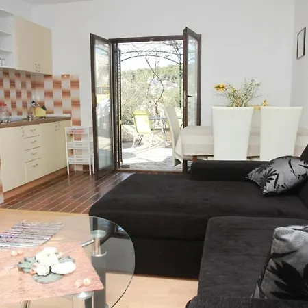 In With Terrace, Air Conditioning, Wi-fi Apartamento *