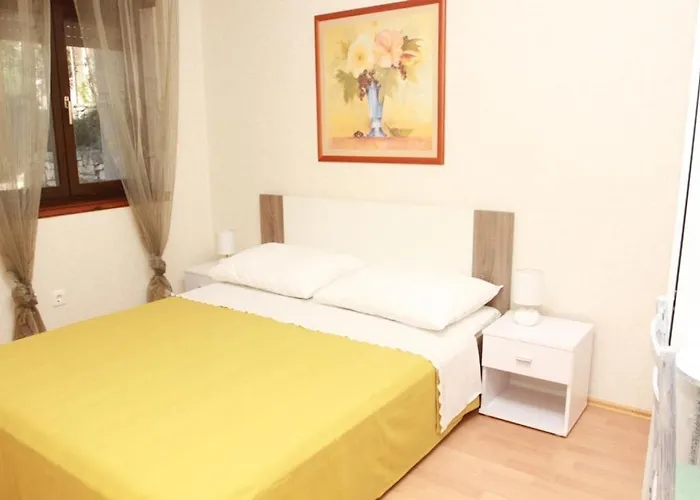In With Terrace, Air Conditioning, Wi-fi 特罗吉尔