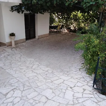 In With Terrace, Air Conditioning, Wi-fi