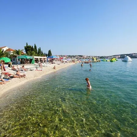 Appartement In With Terrace, Air Conditioning, Wi-fi Trogir