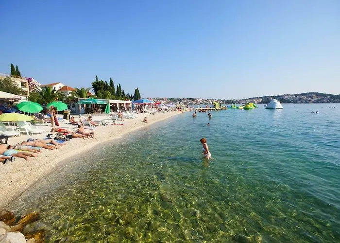 Apartman In With Terrace, Air Conditioning, Wi-fi Trogir