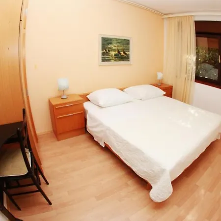 In With Terrace, Air Conditioning, Wi-fi Trogir