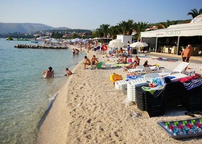 In With Terrace, Air Conditioning, Wi-fi Trogir